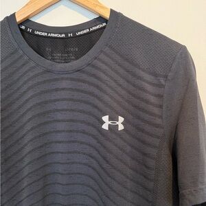 Under Armour Men's Black Performance Shirt